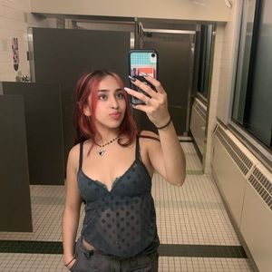 Meet your Posher, Athenea